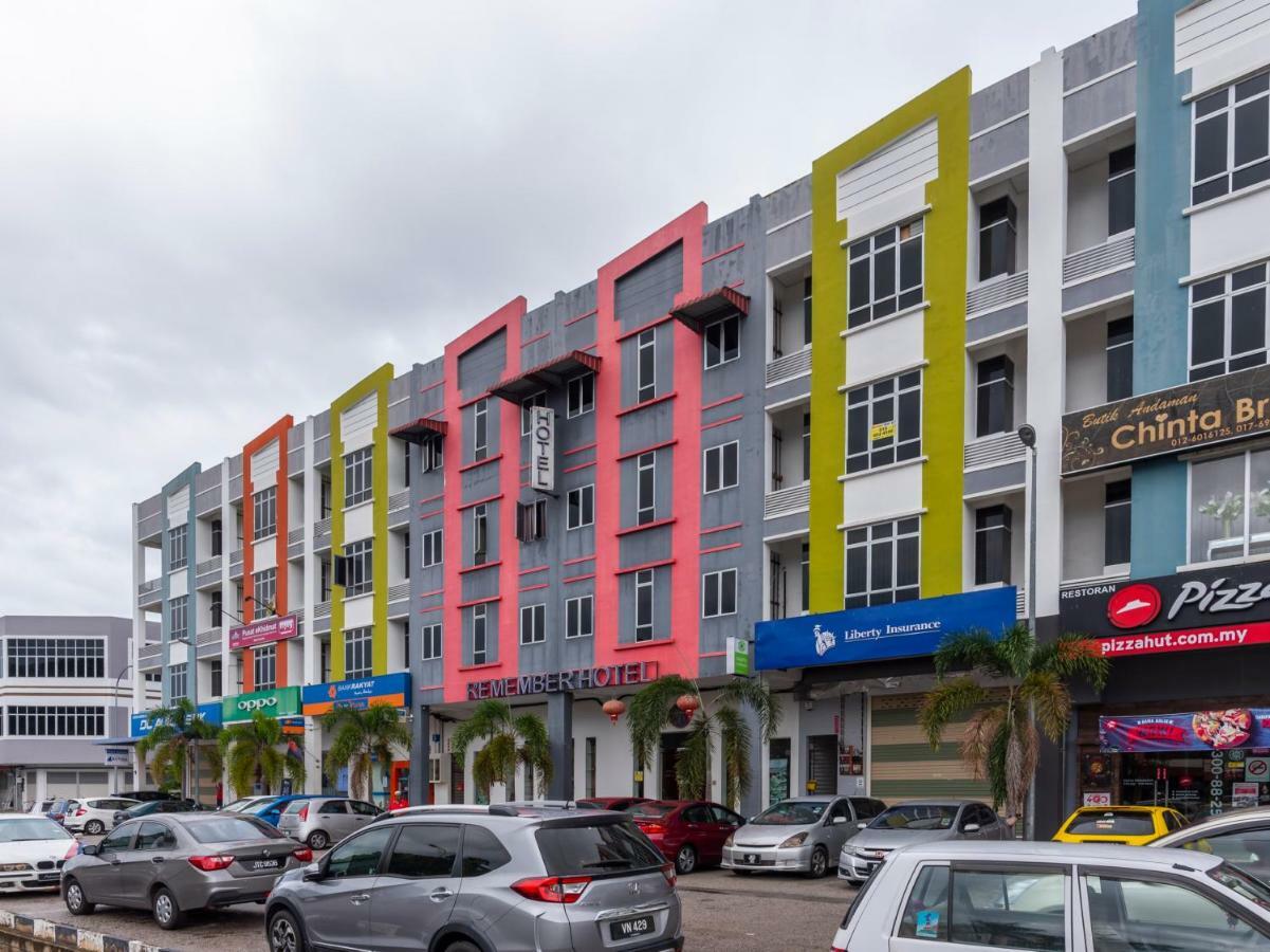Remember Hotel Bukit Gambir Exterior photo