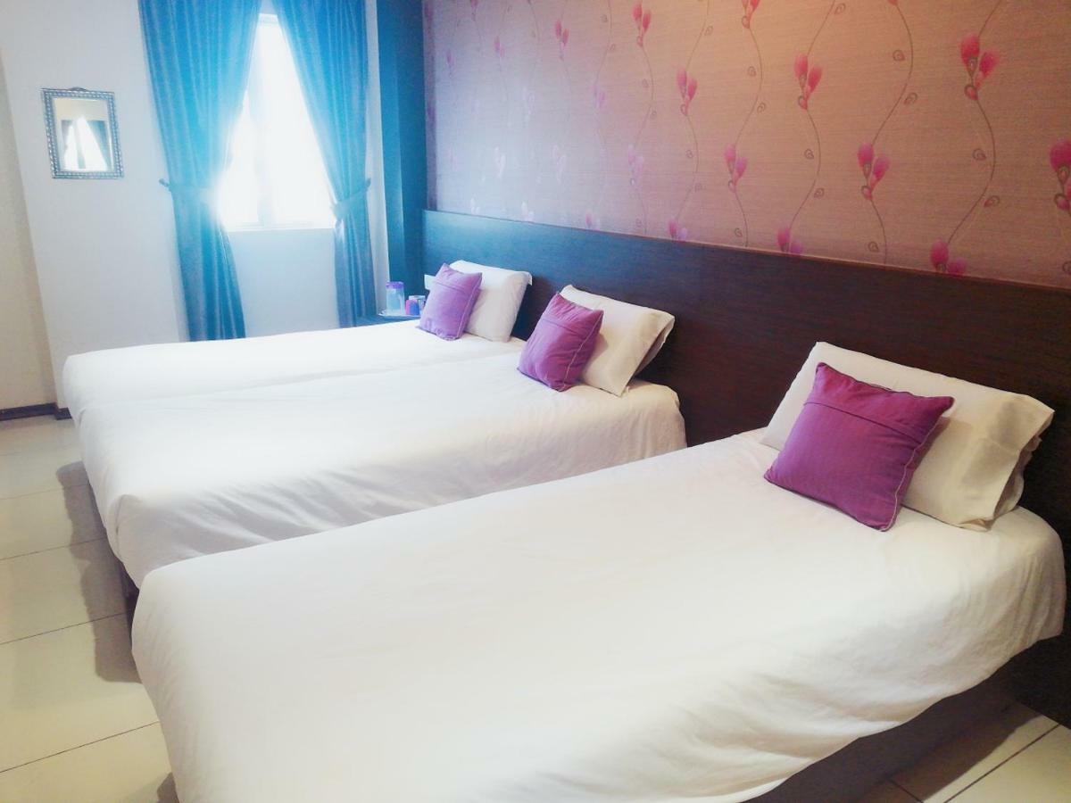 Remember Hotel Bukit Gambir Exterior photo