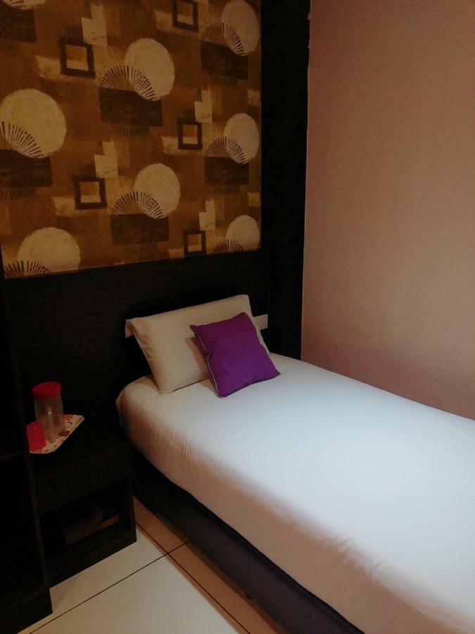 Remember Hotel Bukit Gambir Exterior photo